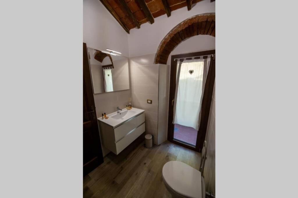 Castiglion Fiorentino Chicca Sotto La Torre Luaran gambar
